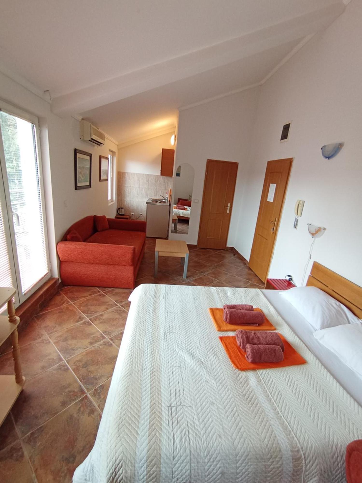 Markovic Aparthotel - Budva Becici Hotel Exterior photo